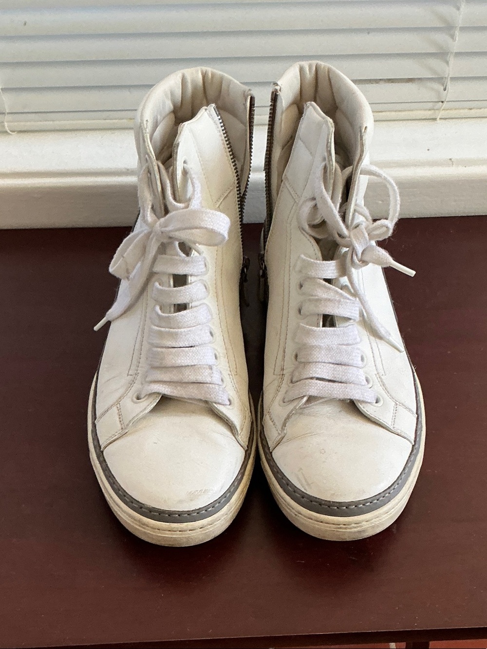 Prada 9 us 10 White Leather High-Top Sneakers